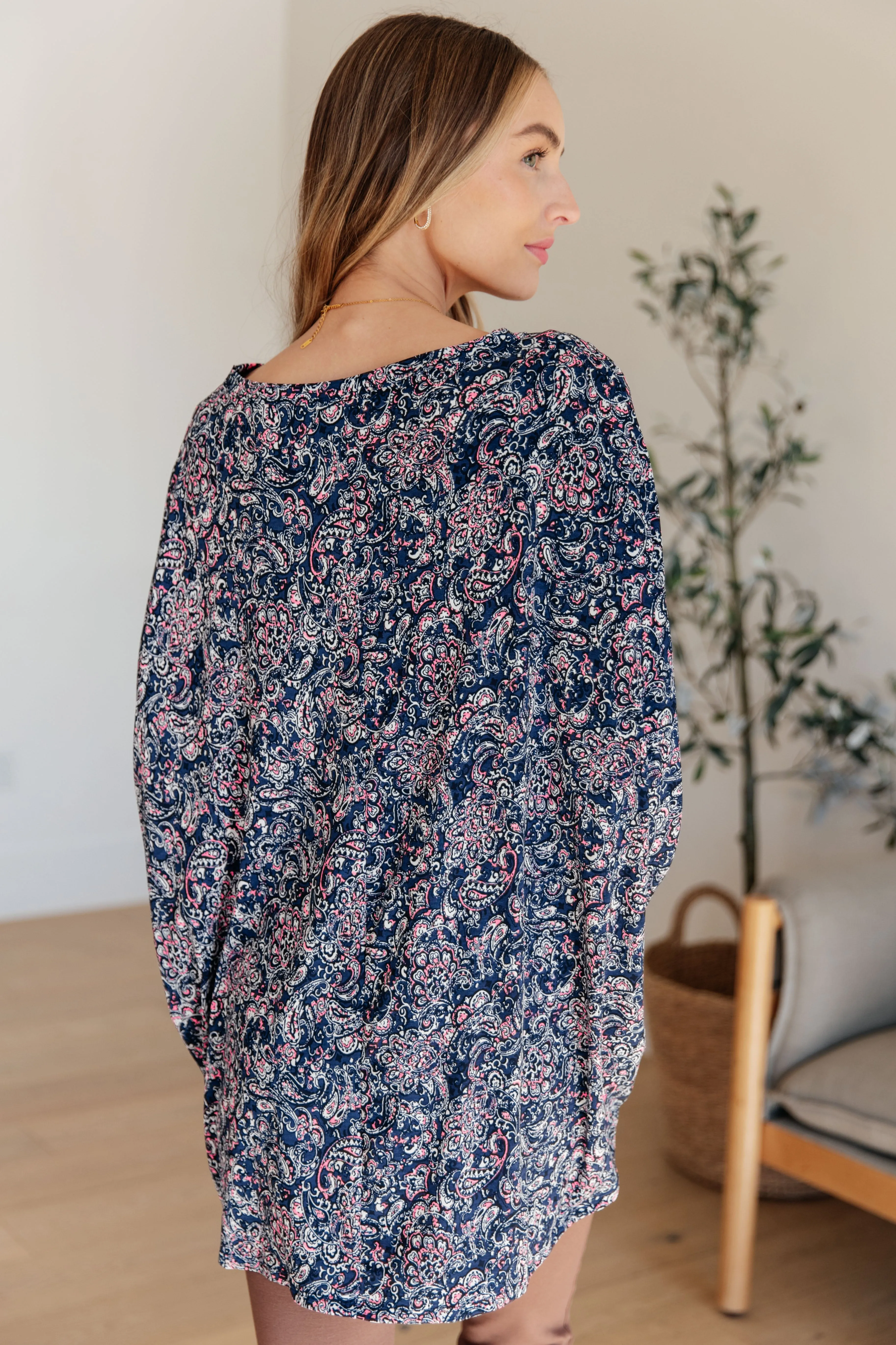 Dear Scarlett Essential Blouse in Navy Paisley