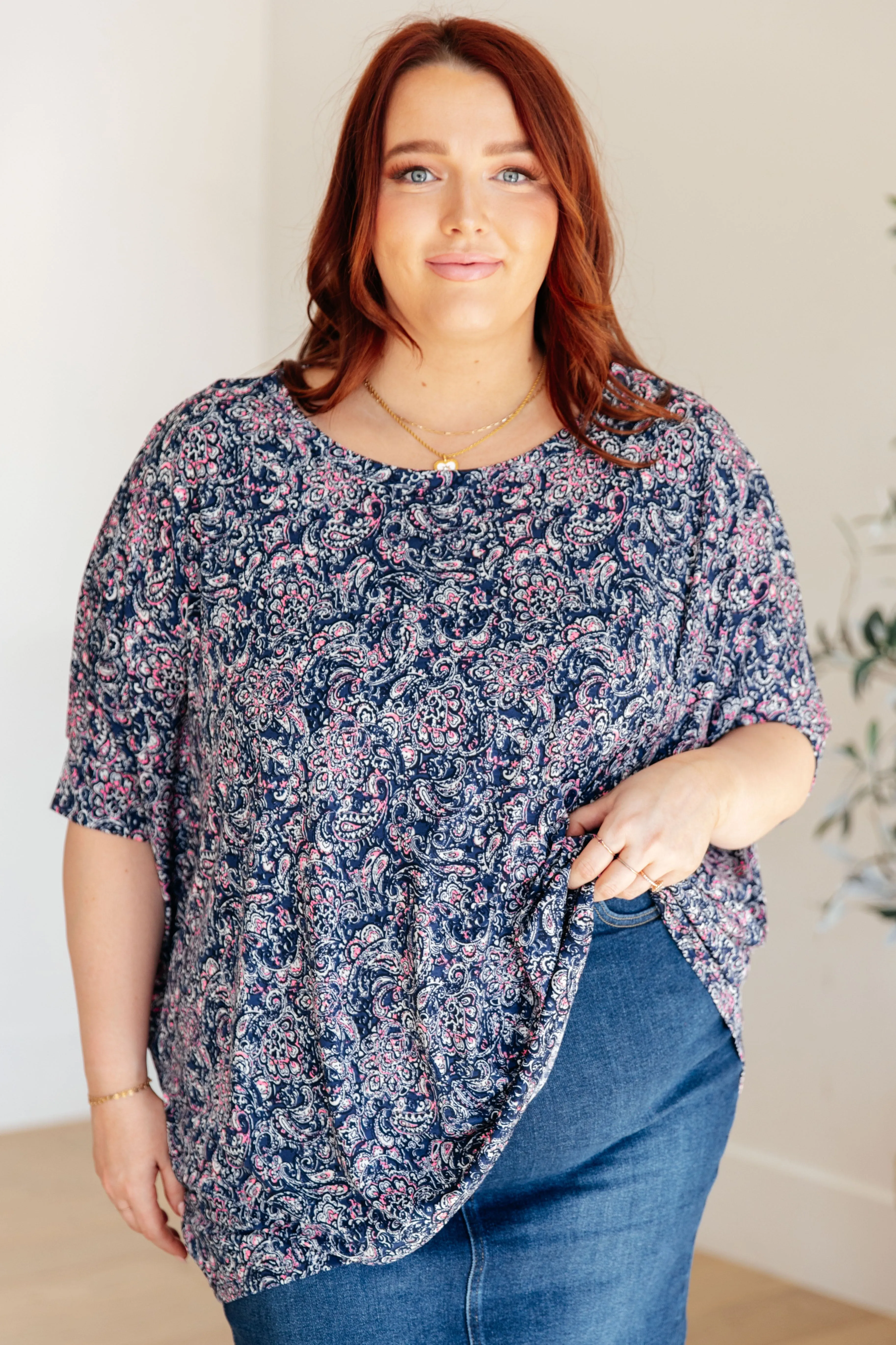 Dear Scarlett Essential Blouse in Navy Paisley