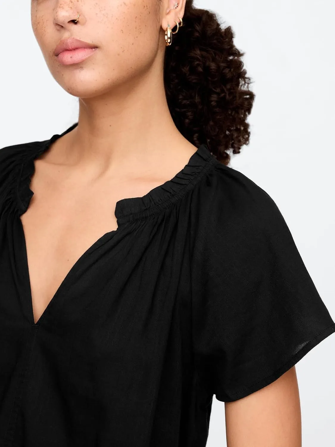 GAP Women's Splitneck Top