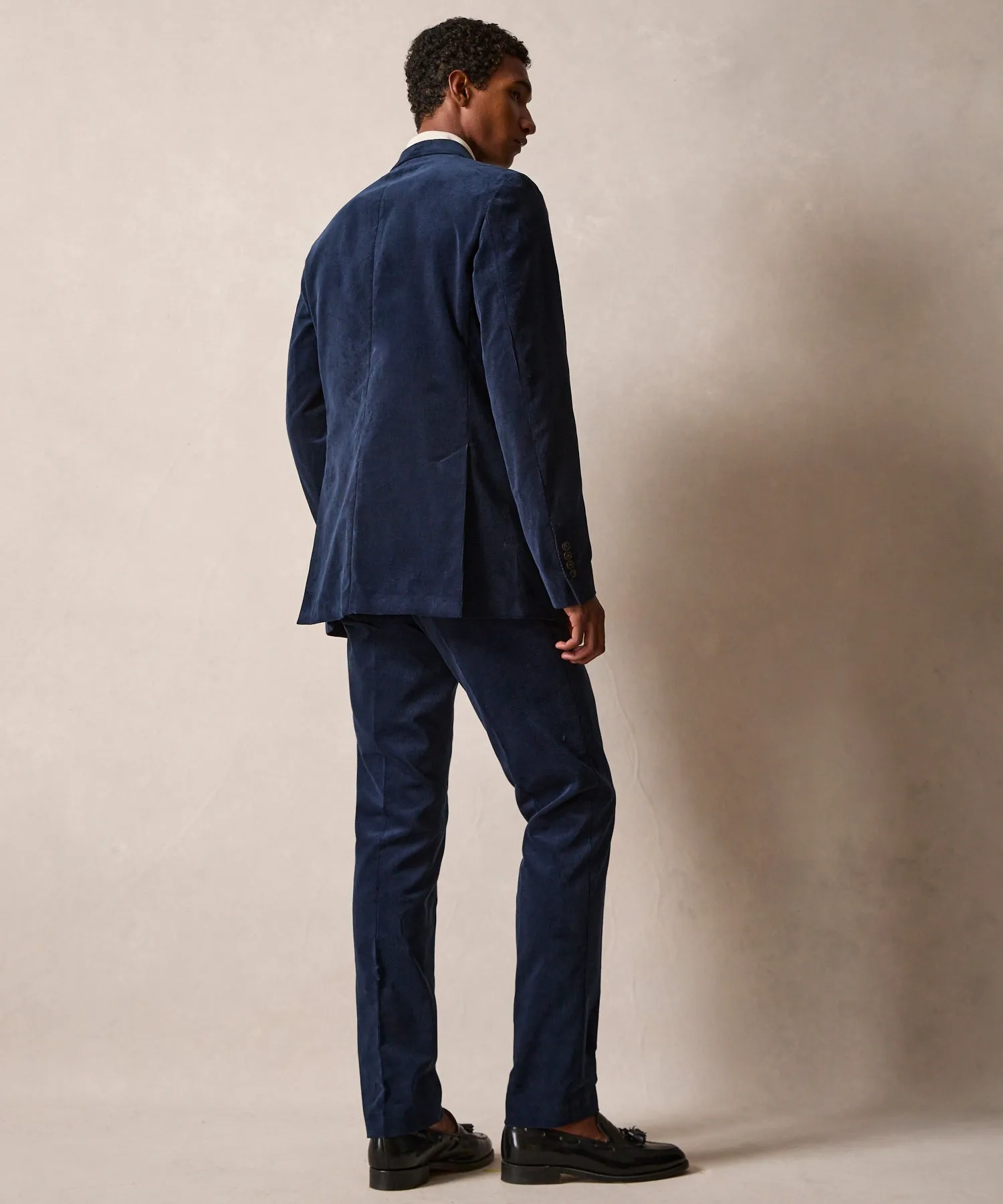 Italian Fine Wale Corduroy Sutton Suit in Navy