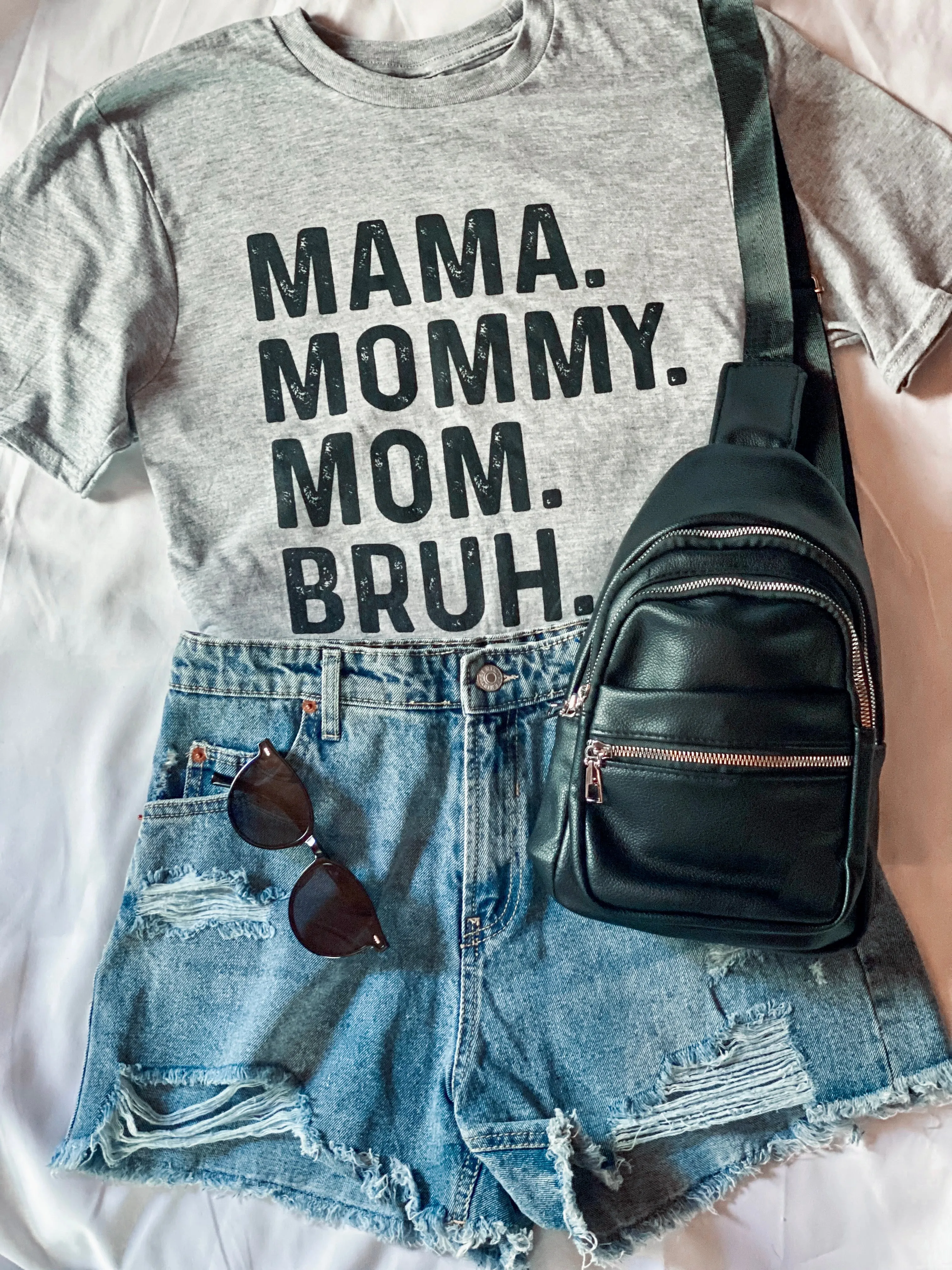 Mom Fit High Waisted Denim Frayed Hem Shorts