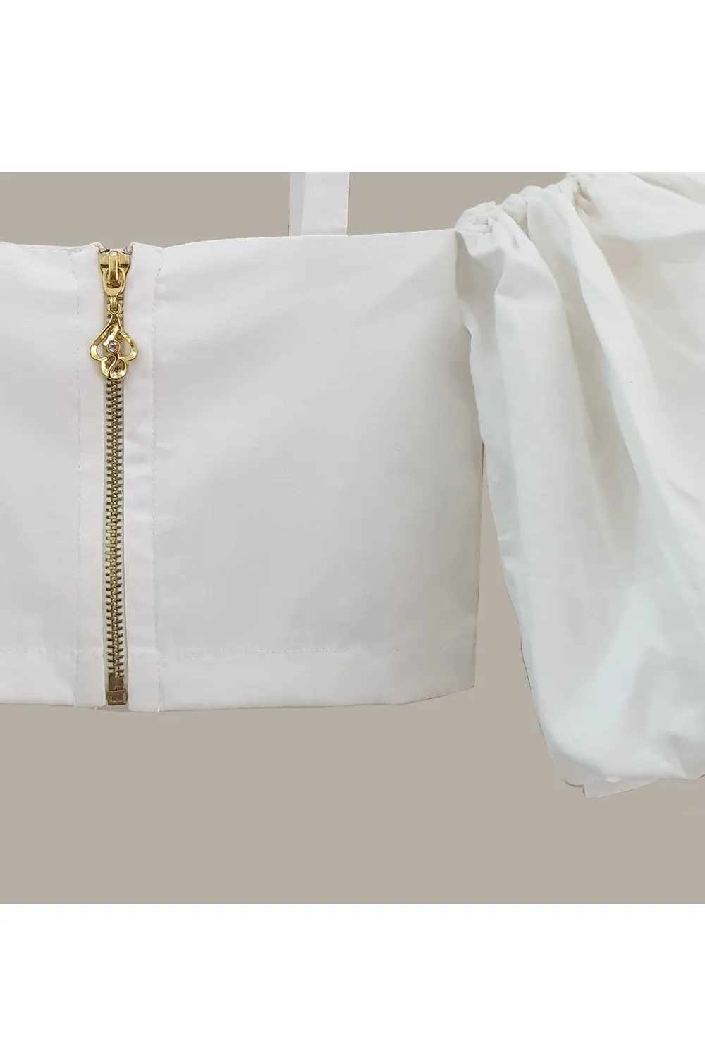 White top and wide jeans with hairband